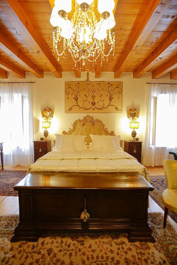 Resort Casino Di Caccia Кустоца Экстерьер фото