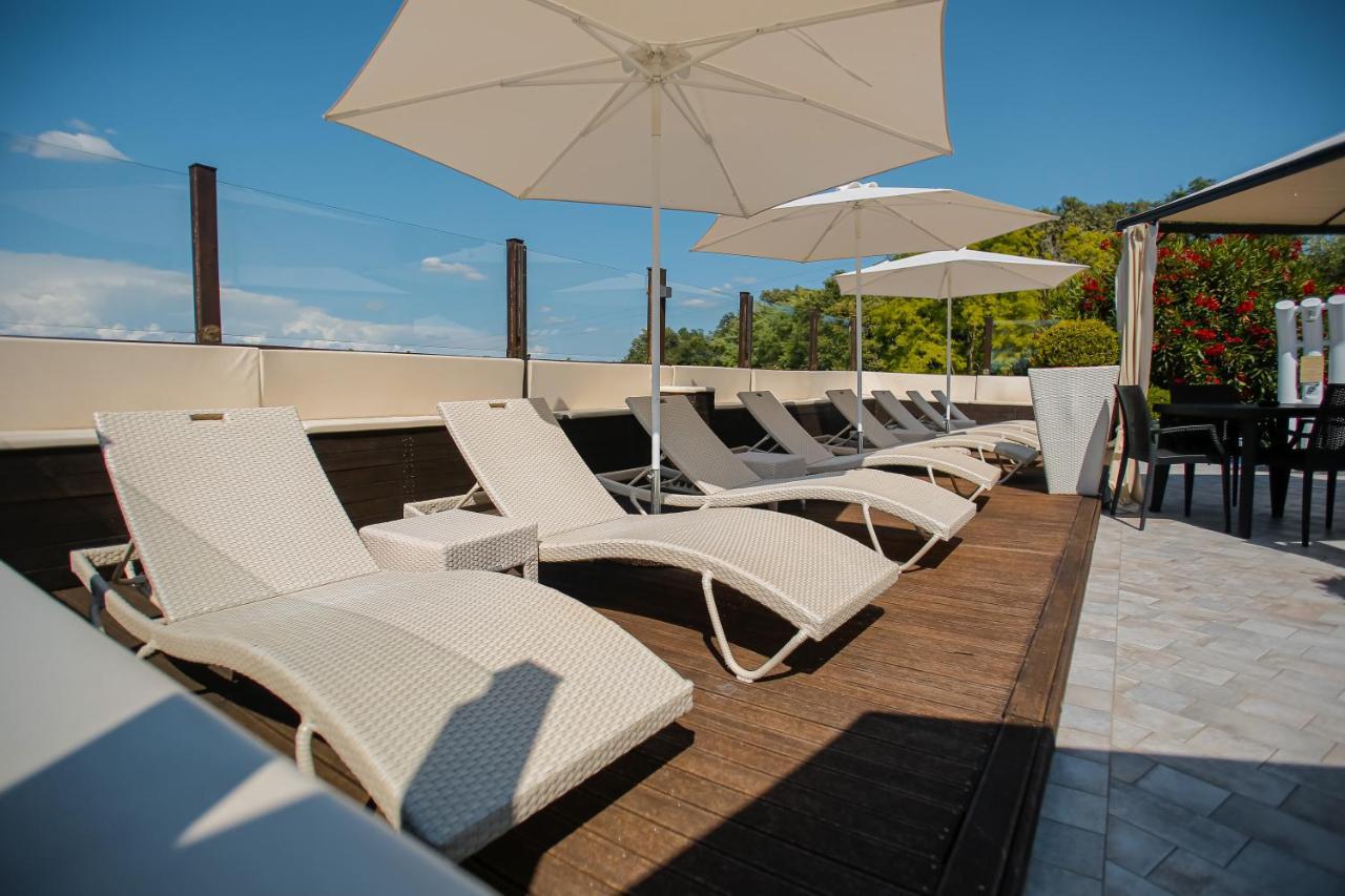 Resort Casino Di Caccia Кустоца Экстерьер фото