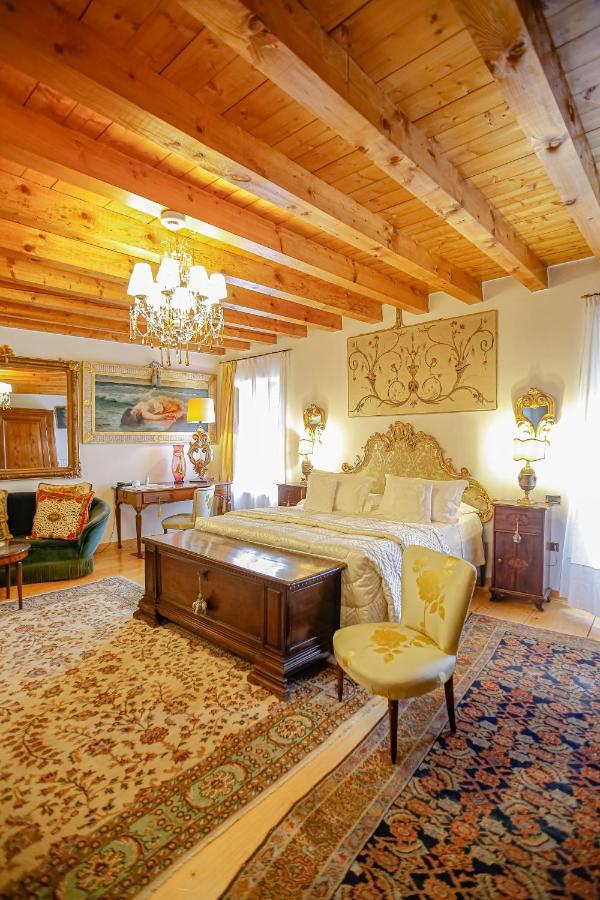Resort Casino Di Caccia Кустоца Экстерьер фото