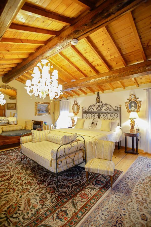 Resort Casino Di Caccia Кустоца Экстерьер фото